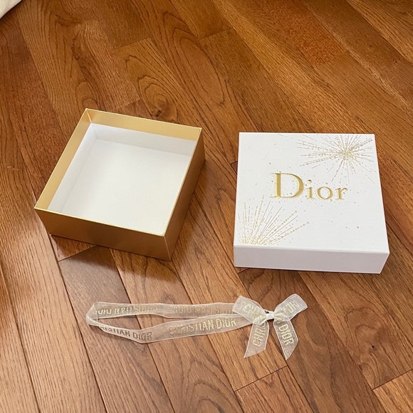 DIOR Decorative Storage Keepsake Gift Box - Picture 9 of 13